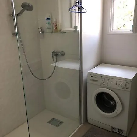 Pour 6 Personnes A Proximite De La Gare Sncf * Toulon
