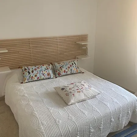 Pour 6 Personnes A Proximite De La Gare Sncf Apartment *